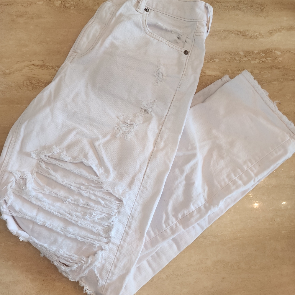 American Eagle Outfitters White Distressed Straight Leg Jeans